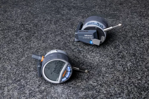 Digitális mérőóra U-WAVE Bluetooth készletben 0-12,7/0,001mm. Mérőóra (543-700B), adó (264-627) és csatlakozó egység (02AZF700) Mitutoyo 543-700B-BT